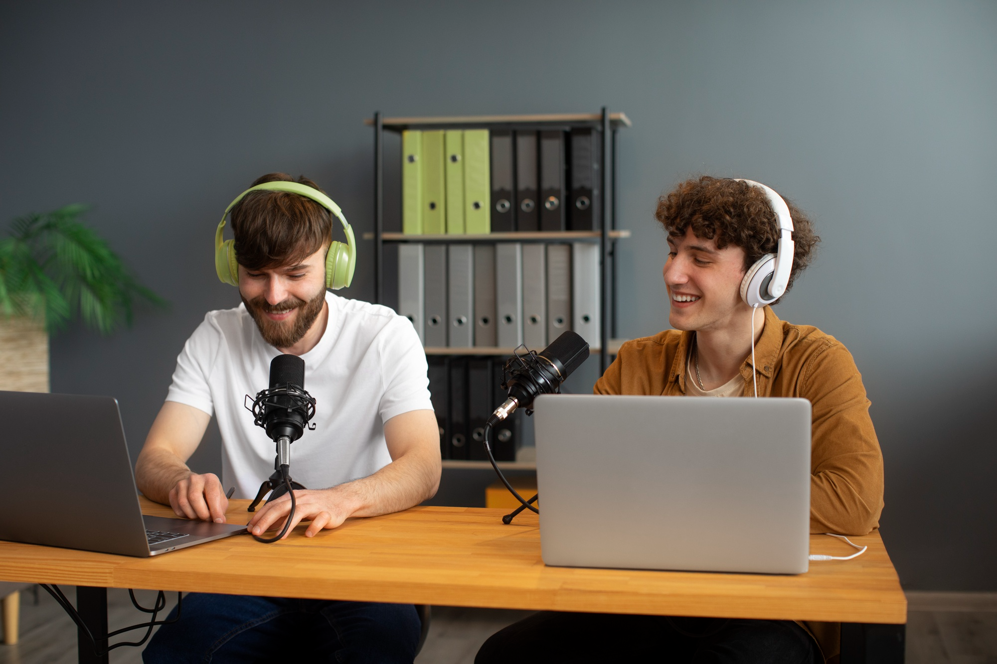 Docies & Podcasts